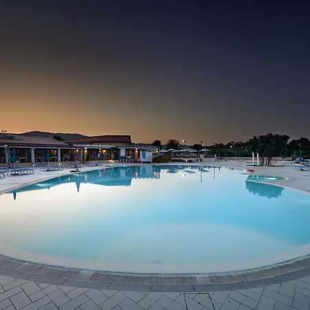 Club Village Cala Fiorita 4* Agrustos