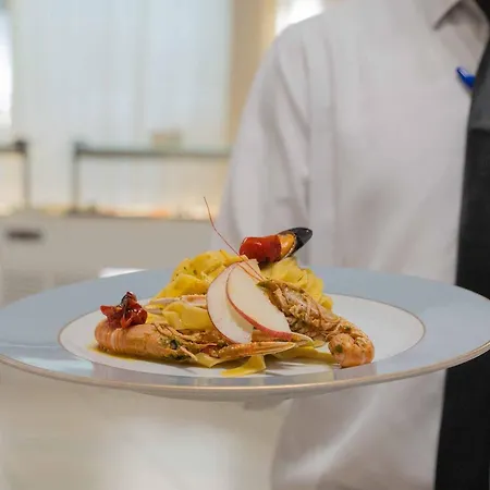 מלון Club Village Cala Fiorita Agrustos