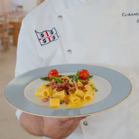 Club Village Cala Fiorita 4*