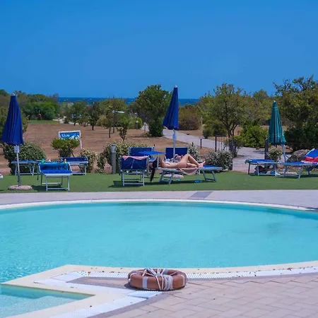 Club Village Cala Fiorita Agrustos