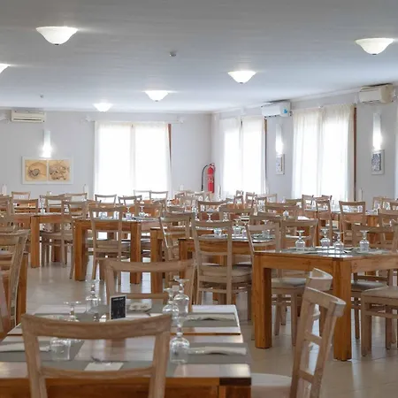 מלון Club Village Cala Fiorita 4*