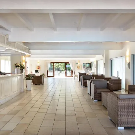 מלון Club Village Cala Fiorita