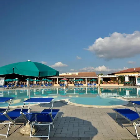 Club Village Cala Fiorita מלון 4*