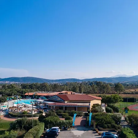 Club Village Cala Fiorita 4* Agrustos