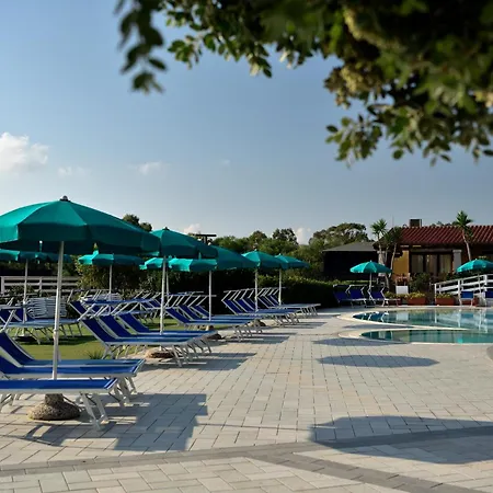 מלון Club Village Cala Fiorita