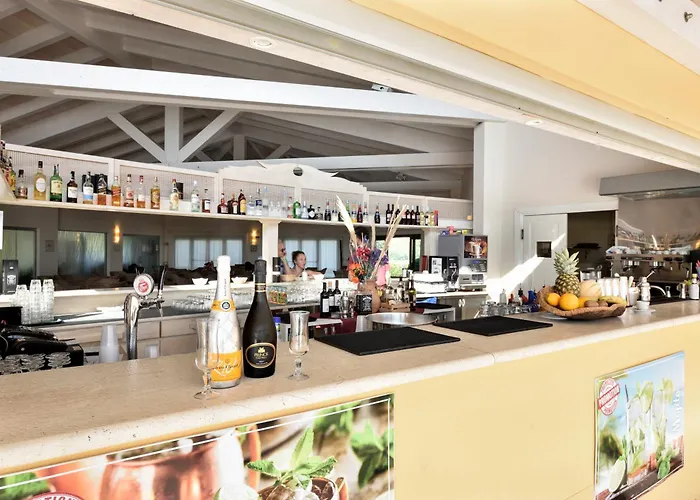 Club Village Cala Fiorita 4* Agrustos