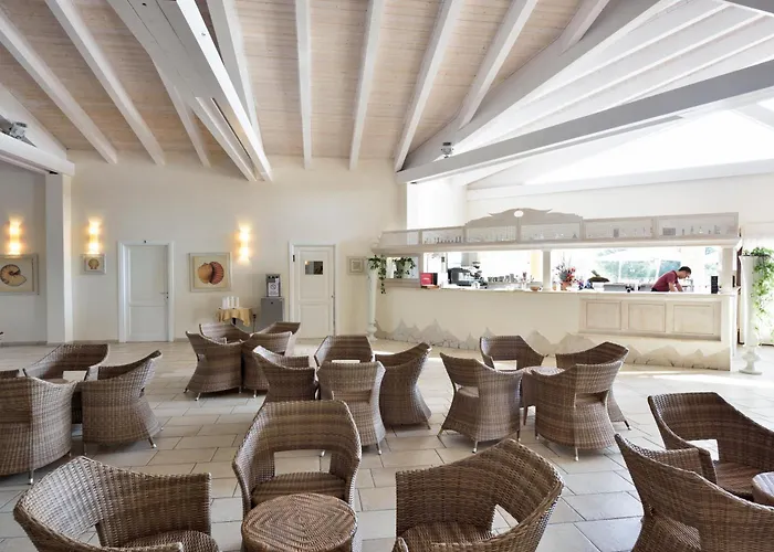 Club Village Cala Fiorita 4*