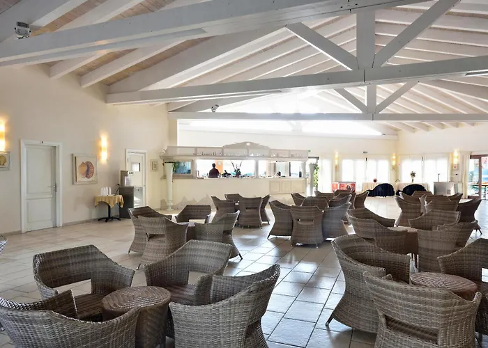 Club Village Cala Fiorita 4* Agrustos