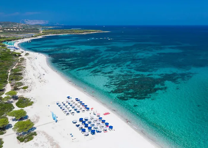 Club Village Cala Fiorita 4* Agrustos