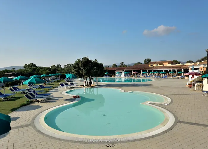 Club Village Cala Fiorita 4* Agrustos
