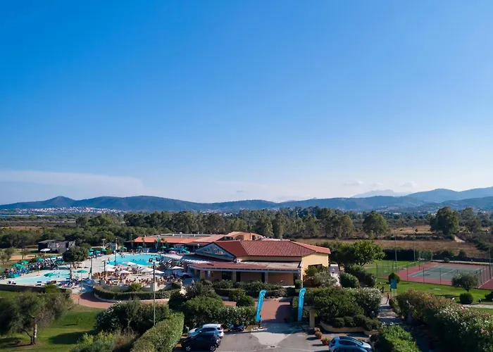 Club Village Cala Fiorita 4* Agrustos