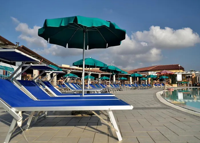 Club Village Cala Fiorita 4*